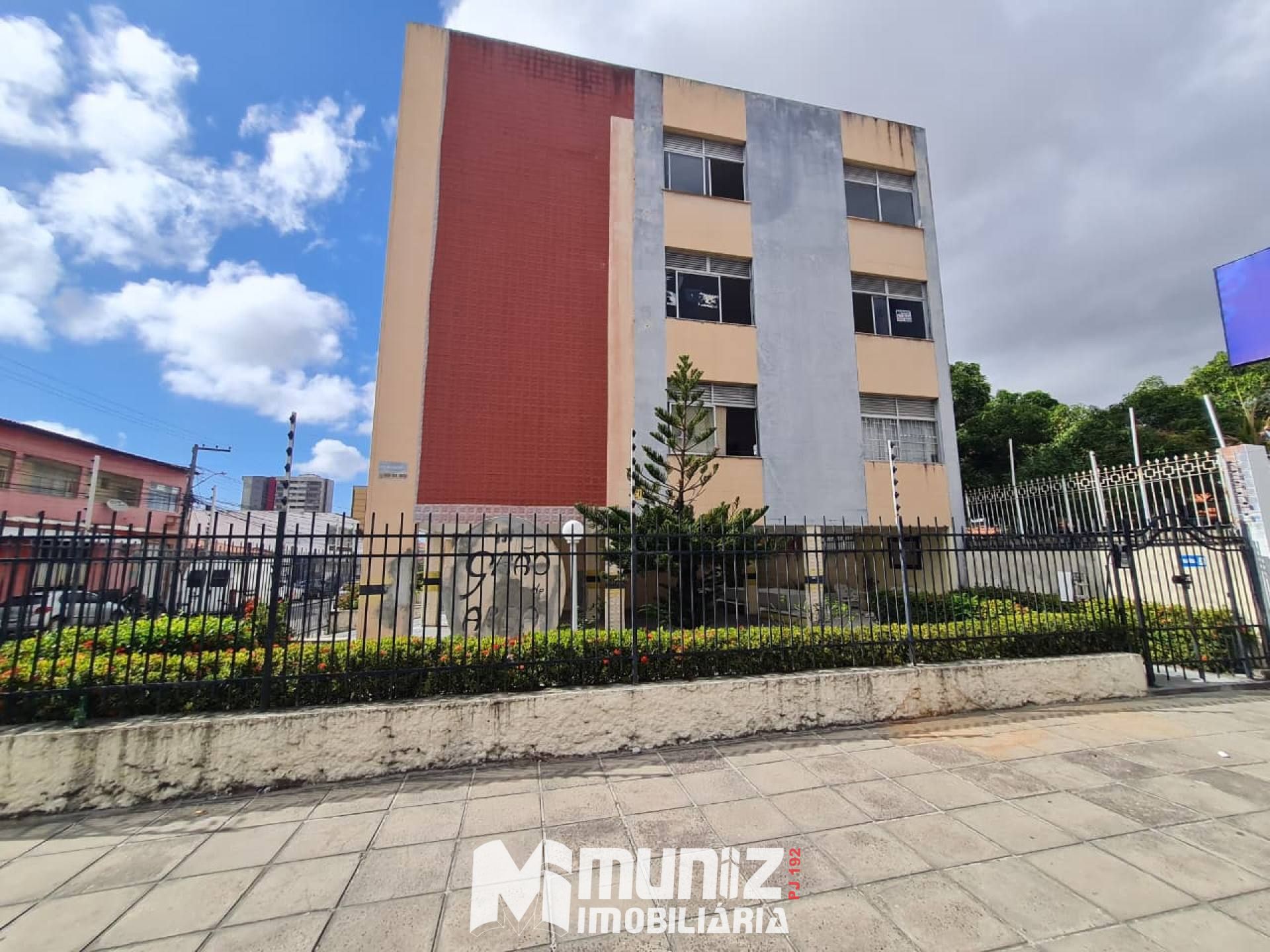 ALUGA-SE APTO NO COND. GRÃO DE AREIA