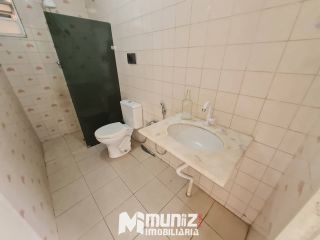 ALUGA-SE APTO NO COND. GRÃO DE AREIA