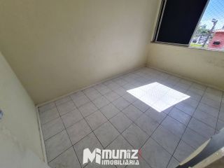 ALUGA-SE APTO NO COND. GRÃO DE AREIA