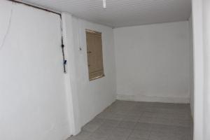 ALUGA-SE CASA NA RUA SIRIRI
