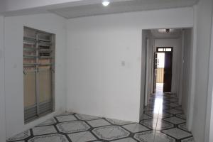 ALUGA-SE CASA NA RUA SIRIRI