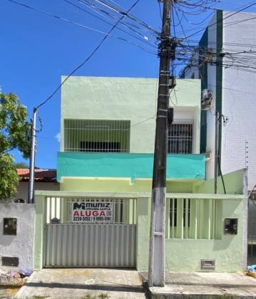 CASA C/ DOIS PAVIMENTOS NA RUA PADRE CALDAS