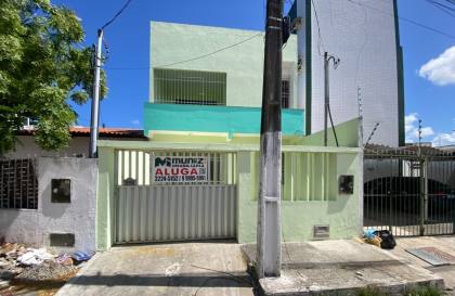 CASA C/ DOIS PAVIMENTOS NA RUA PADRE CALDAS