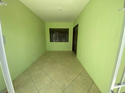 CASA C/ DOIS PAVIMENTOS NA RUA PADRE CALDAS