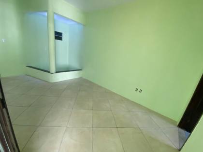 CASA C/ DOIS PAVIMENTOS NA RUA PADRE CALDAS