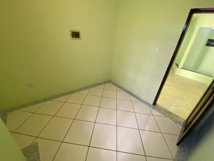 CASA C/ DOIS PAVIMENTOS NA RUA PADRE CALDAS