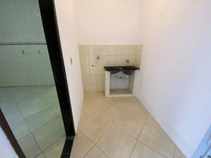 CASA C/ DOIS PAVIMENTOS NA RUA PADRE CALDAS