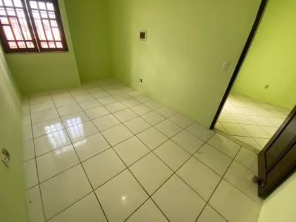 CASA C/ DOIS PAVIMENTOS NA RUA PADRE CALDAS