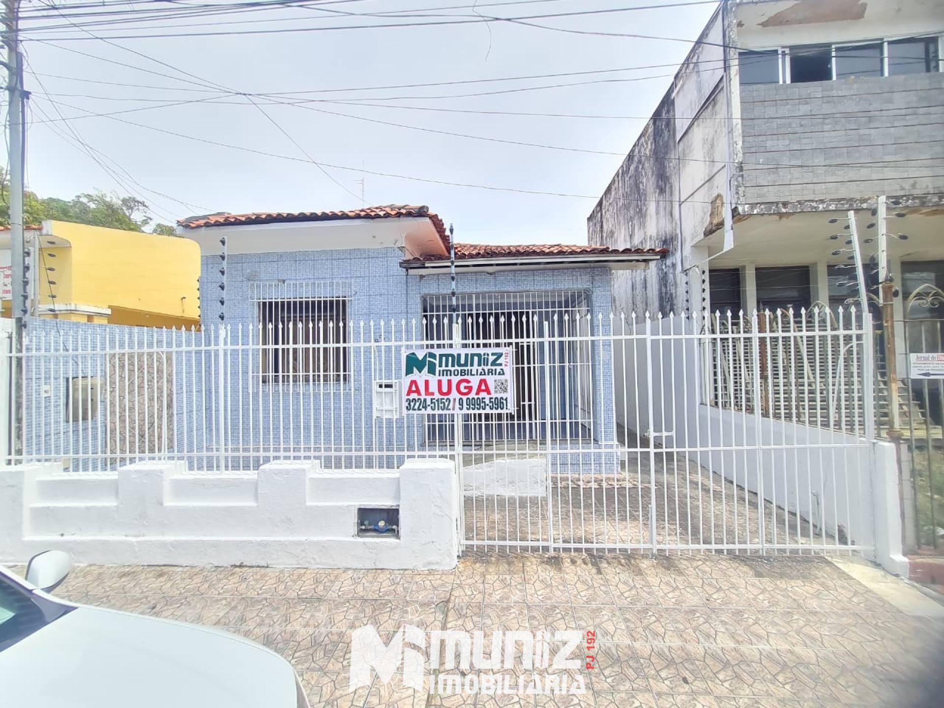 CASA NA RUA PROPRIÁ