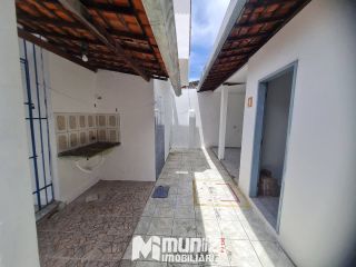 CASA NA RUA PROPRIÁ