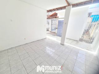 CASA NA RUA PROPRIÁ