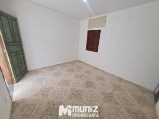 CASA NA RUA PROPRIÁ