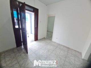 CASA NA RUA PROPRIÁ