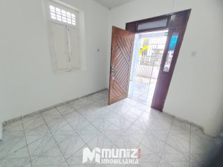 CASA NA RUA PROPRIÁ