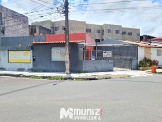 ALUGA-SE CASA NA RUA RAFAEL DE AGUIAR