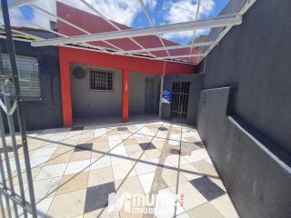 ALUGA-SE CASA NA RUA RAFAEL DE AGUIAR