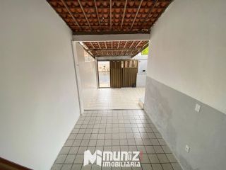 ALUGA-SE CASA NA PARTE SUPERIOR NA RUA ABIGAIL FERREIRA ARAUJO RAMOS