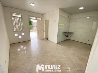 ALUGA-SE CASA NA PARTE SUPERIOR NA RUA ABIGAIL FERREIRA ARAUJO RAMOS