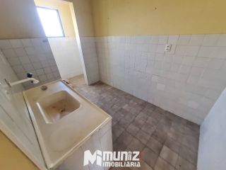 ALUGA-SE APT NO 18 DO FORTE