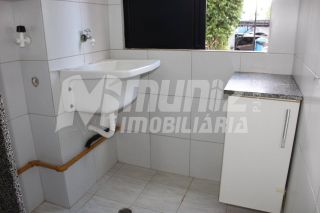 VENDE-SE APT EM FRENTE A UNIT DA FAROLANDIA