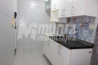 VENDE-SE APT EM FRENTE A UNIT DA FAROLANDIA