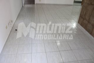 VENDE-SE APT EM FRENTE A UNIT DA FAROLANDIA
