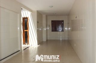 VENDE-SE CASA COM PONTO COMERCIAL - JABOTIANA