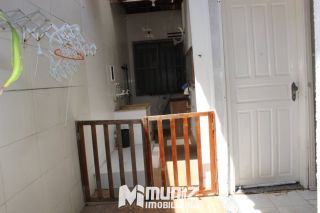 VENDE-SE CASA COM PONTO COMERCIAL - JABOTIANA