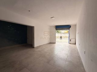 Ponto comercial com 95 m² na Avenida Presidente Getúlio Vargas por R$ 3.500,00