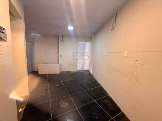 Ponto comercial com 95 m² na Avenida Presidente Getúlio Vargas por R$ 3.500,00