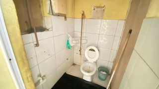 Espaço comercial com salas e auditório no Poço