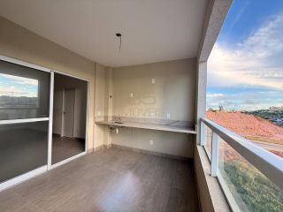 Apartamento para aluguel com 3 quartos, sendo 1 suíte.
