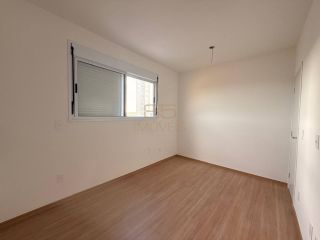 Apartamento para aluguel com 3 quartos, sendo 1 suíte.