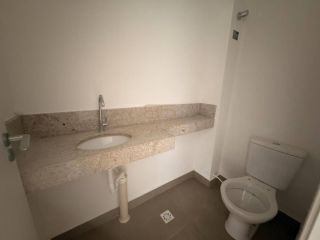 Apartamento para aluguel com 3 quartos, sendo 1 suíte.