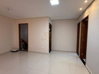 Casa com três quartos sendo duas suítes