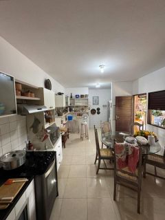Excelente casa na Ilha da Crôa