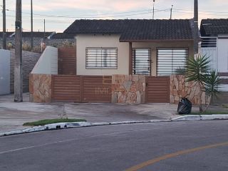 Casa à Venda no Condomínio Jardim dos Lírios – Cidade Universitária