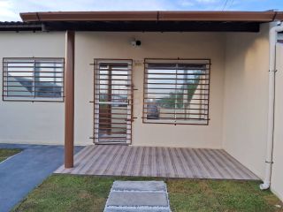 Casa à Venda no Condomínio Jardim dos Lírios – Cidade Universitária