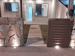 Casa à Venda no Condomínio Jardim dos Lírios – Cidade Universitária