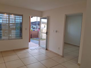 Casa à Venda no Condomínio Jardim dos Lírios – Cidade Universitária