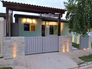 Casa reformada à venda no Condomínio Jardim dos Lírios