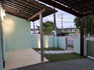 Casa reformada à venda no Condomínio Jardim dos Lírios