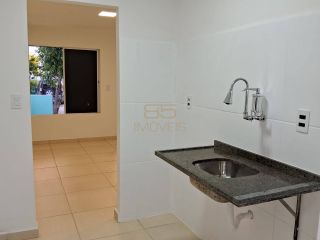 Casa reformada à venda no Condomínio Jardim dos Lírios