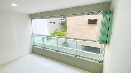 Apartamento amplo à venda a 80 metros da Orla de Ponta Verde | 138,72 m²