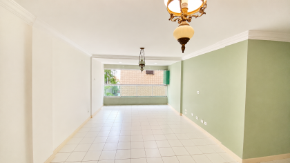 Apartamento amplo à venda a 80 metros da Orla de Ponta Verde | 138,72 m²