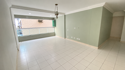 Apartamento amplo à venda a 80 metros da Orla de Ponta Verde | 138,72 m²