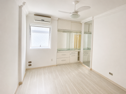 Apartamento amplo à venda a 80 metros da Orla de Ponta Verde | 138,72 m²