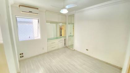 Apartamento amplo à venda a 80 metros da Orla de Ponta Verde | 138,72 m²