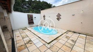 VENDO CASA EM CONDOMINIO FECHADO COM PISCINA E SUITE NA ESTRADA DE RIBAMAR