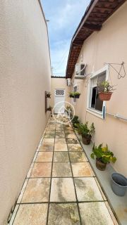 VENDO CASA EM CONDOMINIO FECHADO COM PISCINA E SUITE NA ESTRADA DE RIBAMAR